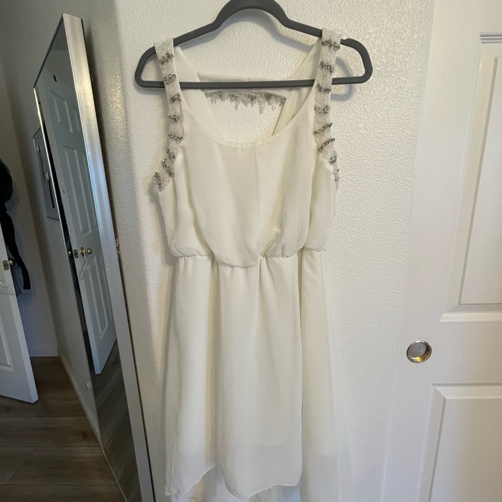 Women’s White Formal Dress